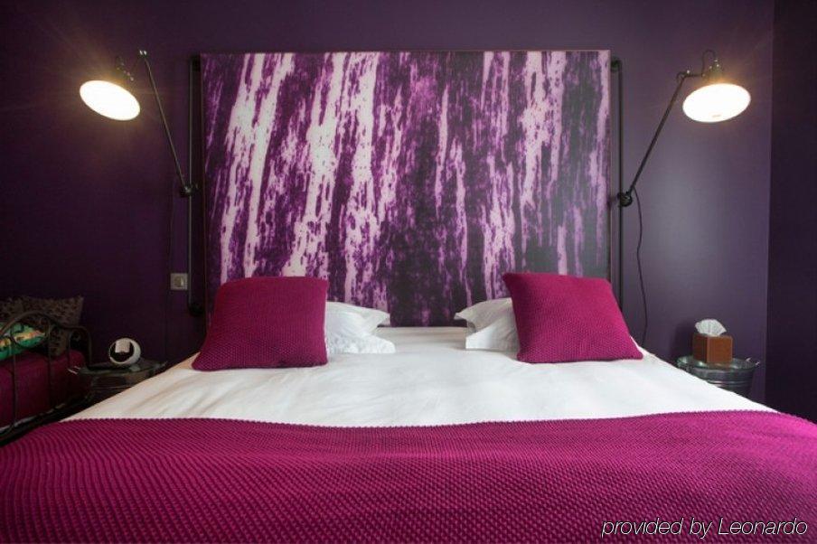 Flora Hotel 3*