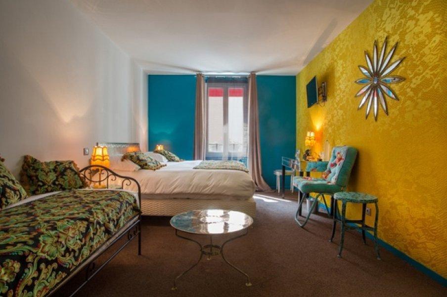 Hotel Flora 3*